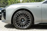 BMW Seria 7 din 2025 cu 12.500 km - oferta BMW124006 - foto 29