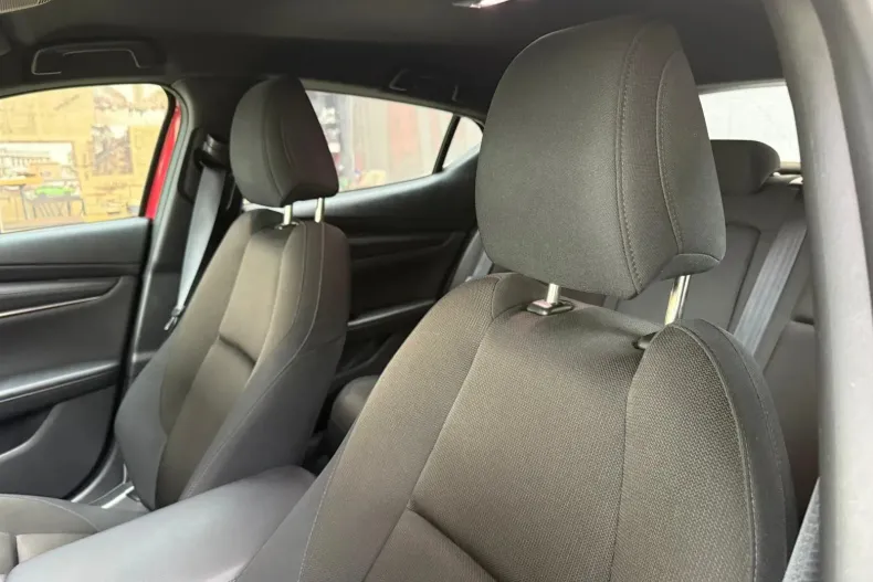 Mazda 3 din 2023 cu 12.150 km - oferta MAZ124024 - foto 18