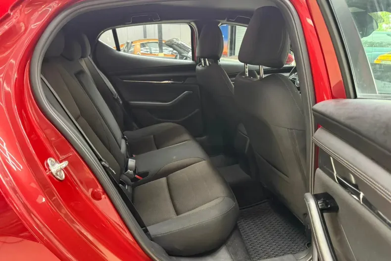 Mazda 3 din 2023 cu 12.150 km - oferta MAZ124024 - foto 24