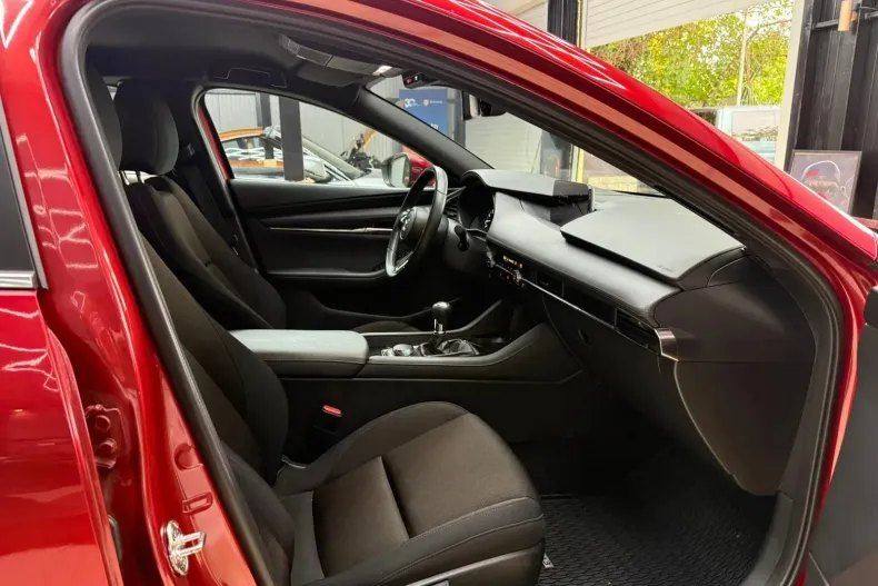 Mazda 3 din 2023 cu 12.150 km - oferta MAZ124024 - foto 27