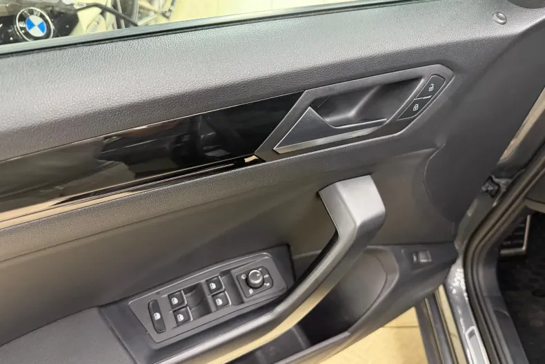 Volkswagen T-Roc din 2020 cu 133.300 km - oferta VOL124037 - foto 24