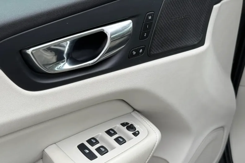 Volvo XC60 din 2019 cu 170.000 km - oferta VOL124056 - foto 23