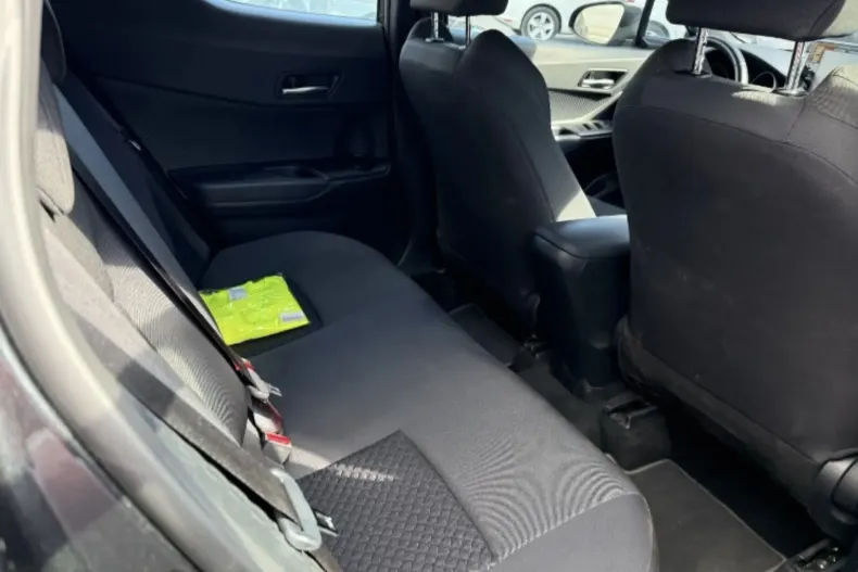 Toyota C-HR din 2023 cu 95.500 km - oferta TOY124059 - foto 8