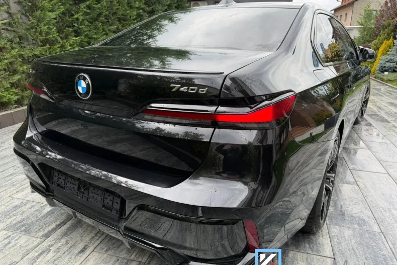 BMW Seria 7 din 2025 cu 15 km - oferta BMW124072 - foto 4