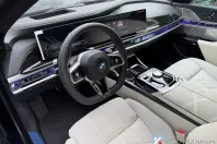 BMW Seria 7 din 2025 cu 15 km - oferta BMW124072 - foto 5