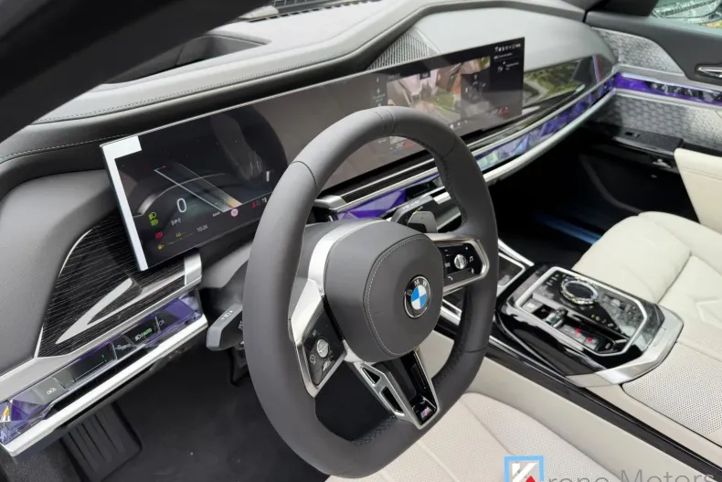 BMW Seria 7 din 2025 cu 15 km - oferta BMW124072 - foto 16