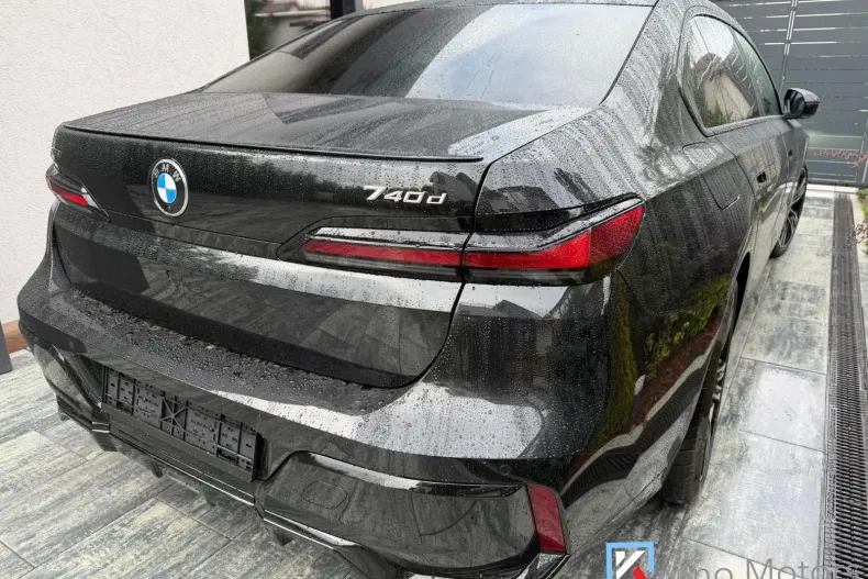 BMW Seria 7 din 2025 cu 15 km - oferta BMW124072 - foto 29
