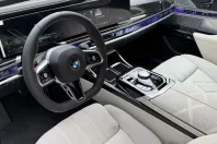 BMW Seria 7 din 2025 cu 15 km - oferta BMW124073 - foto 9