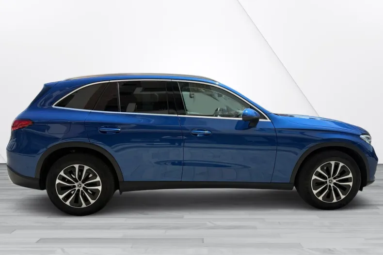 Mercedes-Benz GLC din 2023 cu 43.812 km - oferta MER124086 - foto 4