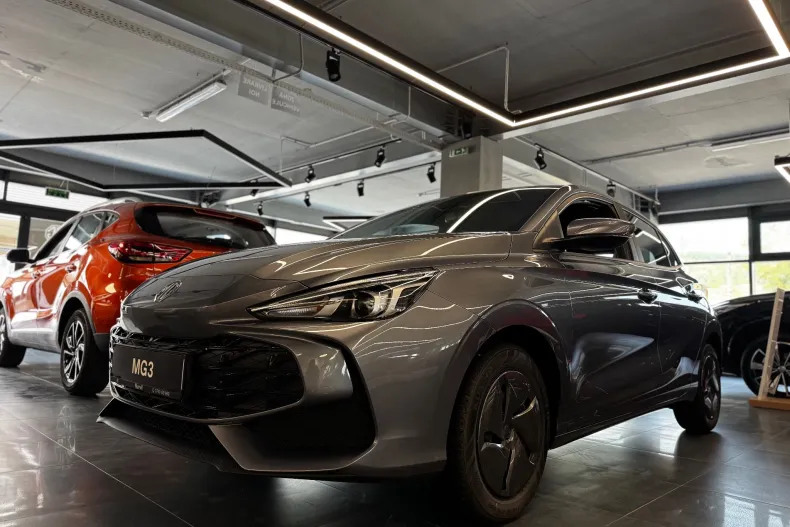 MG MG3 din 2024 cu 1.200 km - oferta MG0124097 - foto 2
