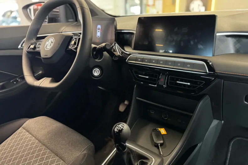 MG MG3 din 2024 cu 1.200 km - oferta MG0124097 - foto 6