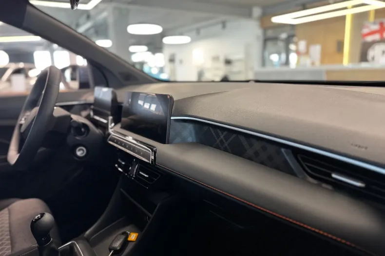 MG MG3 din 2024 cu 1.200 km - oferta MG0124097 - foto 8