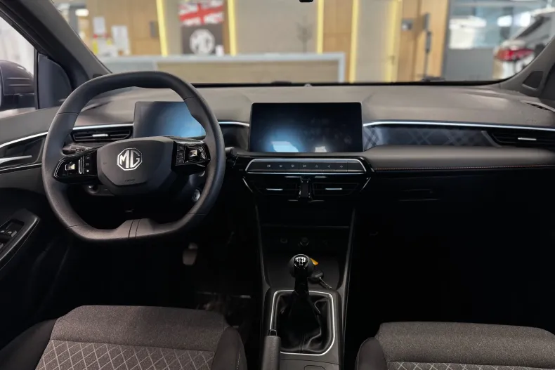 MG MG3 din 2024 cu 1.200 km - oferta MG0124097 - foto 9