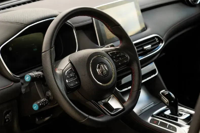 MG EHS din 2024 cu 5.000 km - oferta MG0124098 - foto 7