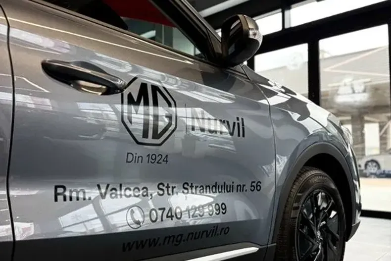 MG ZS HEV din 2024 cu 2 km - oferta MG0124101 - foto 3