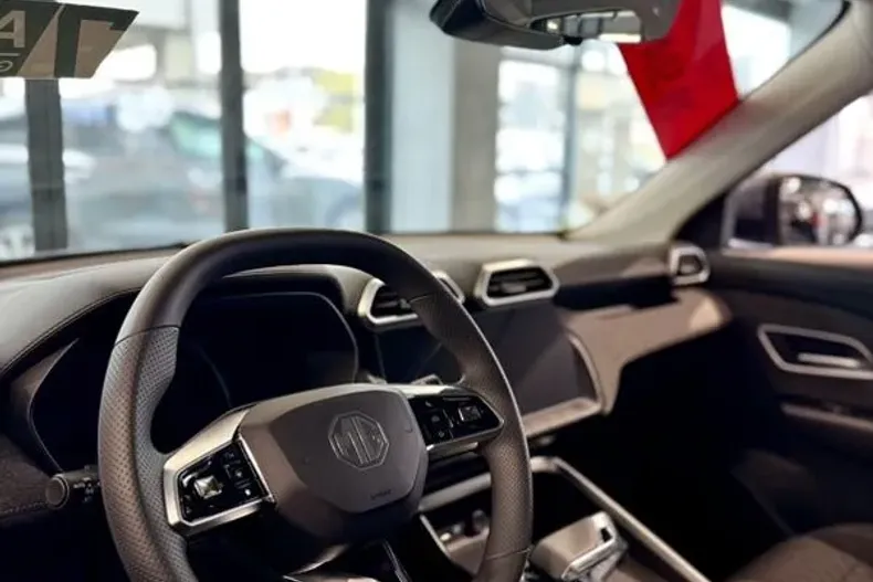 MG ZS HEV din 2024 cu 2 km - oferta MG0124101 - foto 10