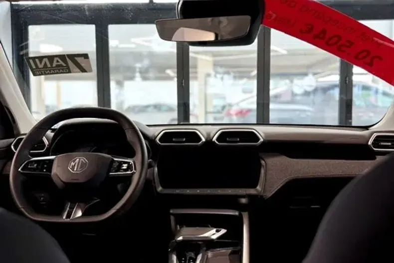 MG ZS HEV din 2024 cu 2 km - oferta MG0124101 - foto 11