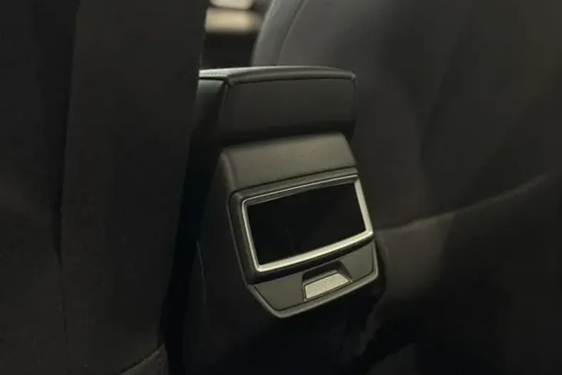 MG ZS HEV din 2024 cu 2 km - oferta MG0124101 - foto 14