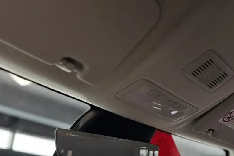 MG ZS HEV din 2024 cu 2 km - oferta MG0124101 - foto 17