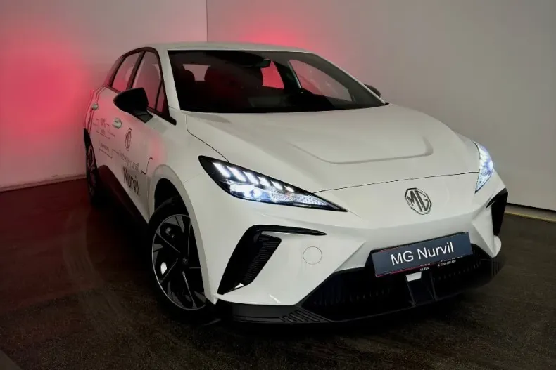 MG MG4 din 2023 cu 5.000 km - oferta MG0124109 - foto 18