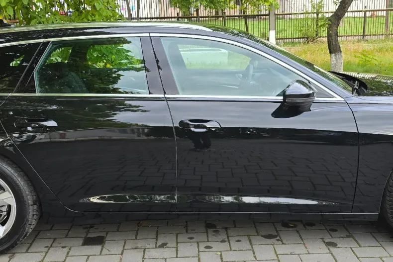 Audi A6 din 2025 cu 83 km - oferta AUD124110 - foto 3