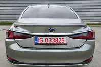 Lexus Seria ES din 2019 cu 117.500 km - oferta LEX124116 - foto 10