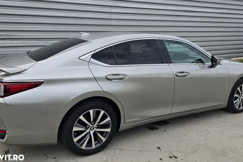 Lexus Seria ES din 2019 cu 117.500 km - oferta LEX124116 - foto 13