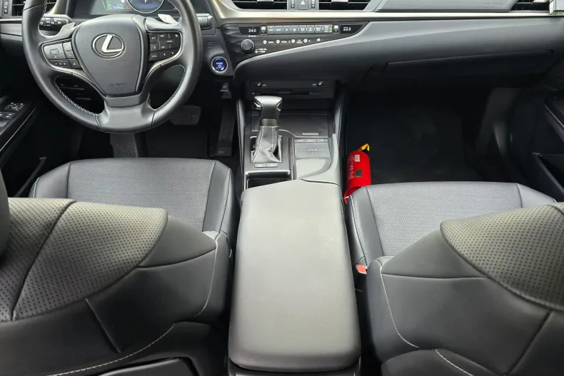 Lexus Seria ES din 2019 cu 117.500 km - oferta LEX124116 - foto 15