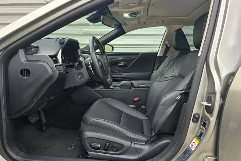 Lexus Seria ES din 2019 cu 117.500 km - oferta LEX124116 - foto 22