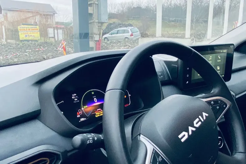 Dacia Jogger din 2023 cu 5.983 km - oferta DAC124123 - foto 13
