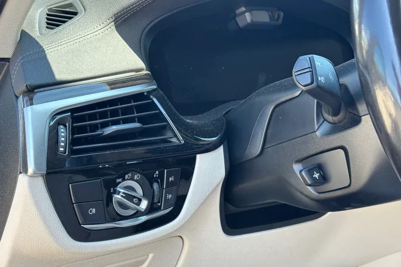 BMW Seria 5 din 2020 cu 69.990 km - oferta BMW124141 - foto 16