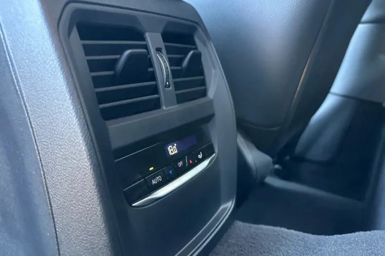 BMW Seria 4 din 2023 cu 17.490 km - oferta BMW124143 - foto 17