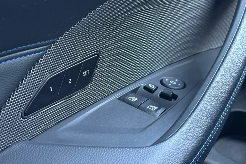 BMW Seria 4 din 2023 cu 17.490 km - oferta BMW124143 - foto 19