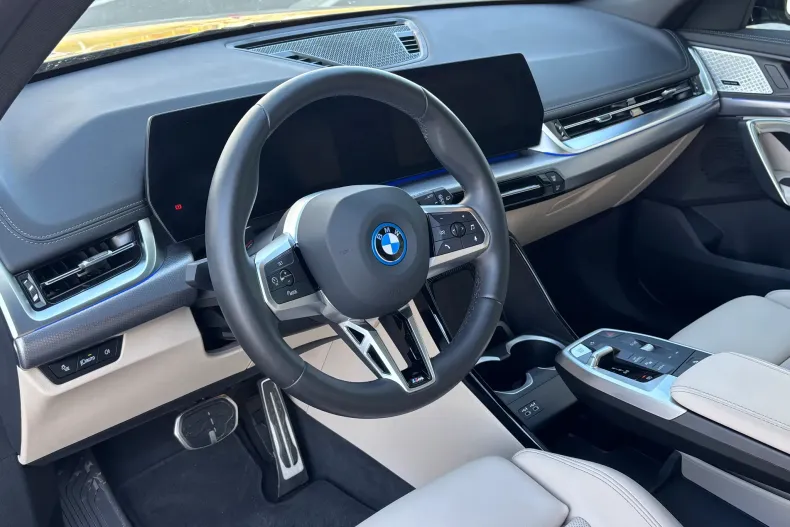 BMW iX1 din 2024 cu 8.799 km - oferta BMW124149 - foto 11