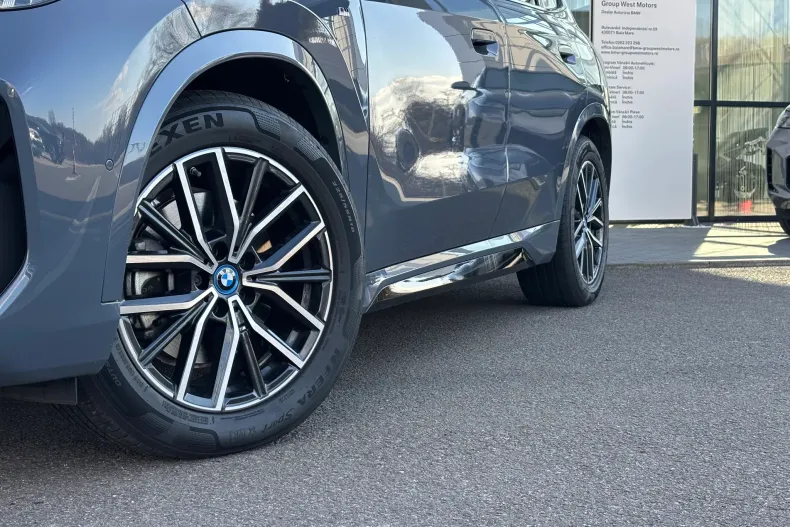 BMW iX1 din 2024 cu 8.799 km - oferta BMW124149 - foto 17