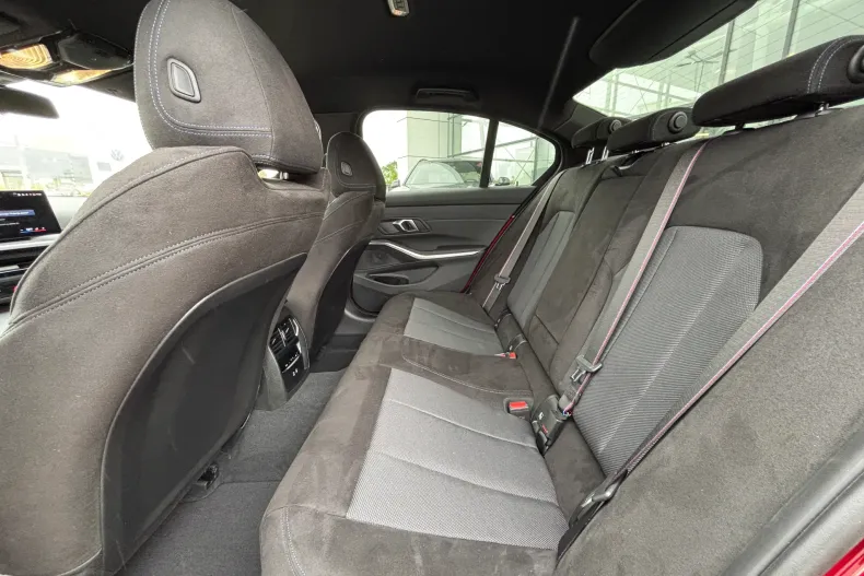 BMW Seria 3 din 2025 cu 1 km - oferta BMW124150 - foto 8