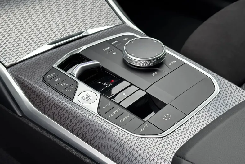 BMW Seria 3 din 2025 cu 1 km - oferta BMW124150 - foto 13