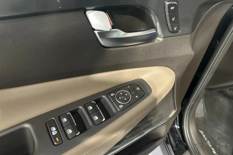 Hyundai SANTA FE din 2021 cu 60.707 km - oferta HYU124169 - foto 14