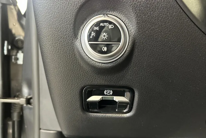 Mercedes-Benz C din 2022 cu 122.650 km - oferta MER124186 - foto 15