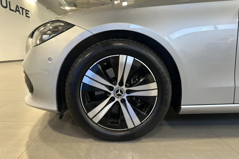 Mercedes-Benz C din 2022 cu 40.865 km - oferta MER124188 - foto 13