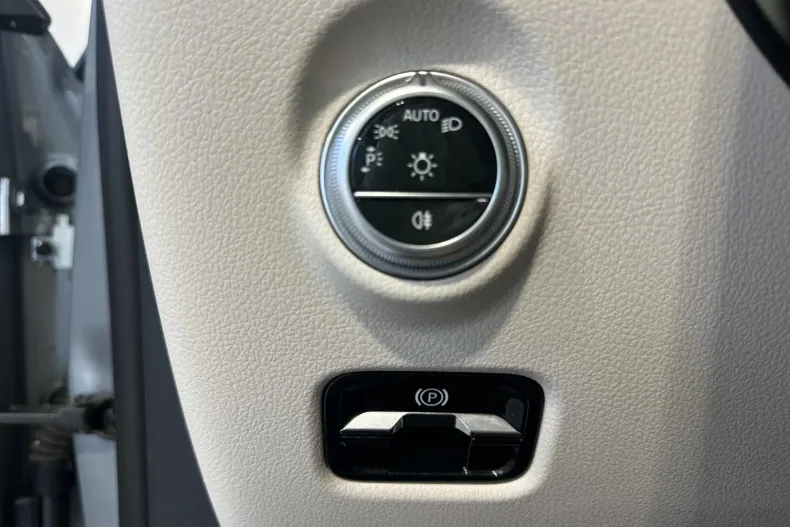 Mercedes-Benz C din 2022 cu 40.865 km - oferta MER124188 - foto 15