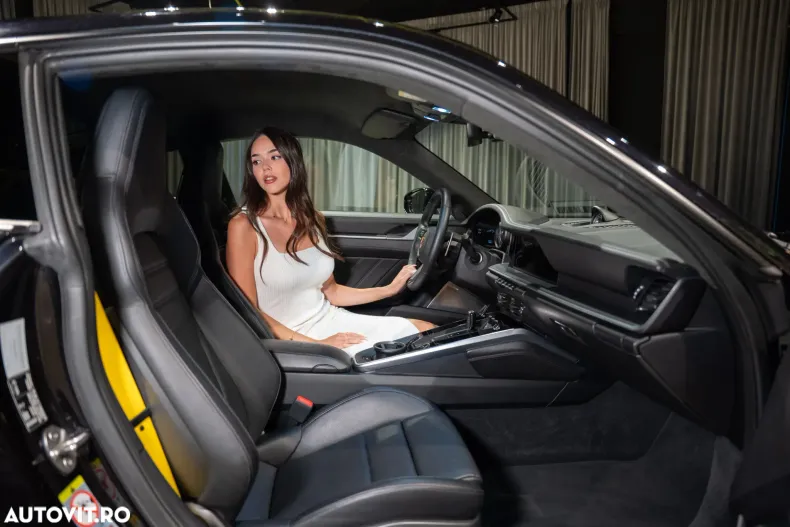 Porsche 911 din 2022 cu 17.300 km - oferta POR124240 - foto 23