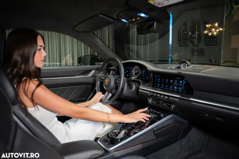 Porsche 911 din 2022 cu 17.300 km - oferta POR124240 - foto 24