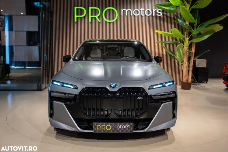 BMW Seria 7 din 2023 cu 9.800 km - oferta BMW124242 - foto 3