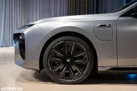 BMW Seria 7 din 2023 cu 9.800 km - oferta BMW124242 - foto 13