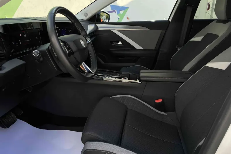 Opel Astra din 2023 cu 73.721 km - oferta OPE124293 - foto 14