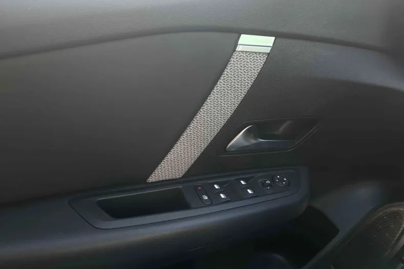 Citroën C4 din 2023 cu 60.321 km - oferta CIT124309 - foto 11