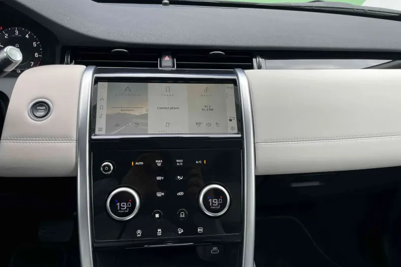 Land Rover Discovery din 2021 cu 61.354 km - oferta LAN124336 - foto 12