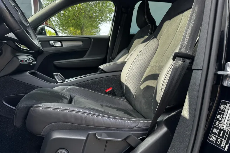 Volvo XC40 din 2020 cu 142.500 km - oferta VOL124382 - foto 14