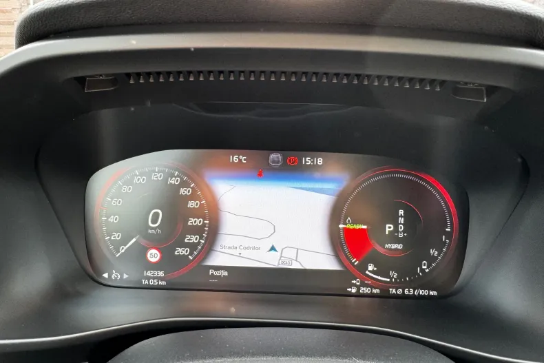 Volvo XC40 din 2020 cu 142.500 km - oferta VOL124382 - foto 28